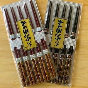 Ornate set of 10 chopsticks 🥢